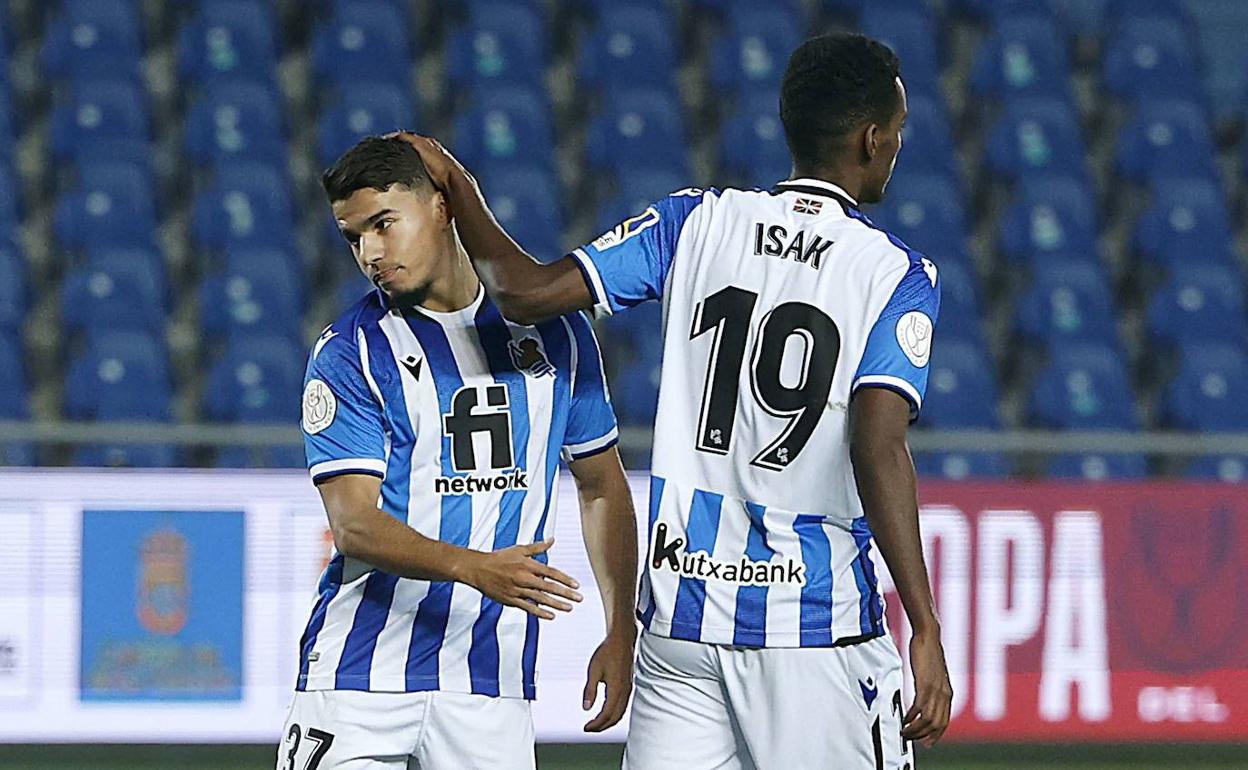 Näis Djouahra se ha despedido de los aficionados de la Real Sociedad. 