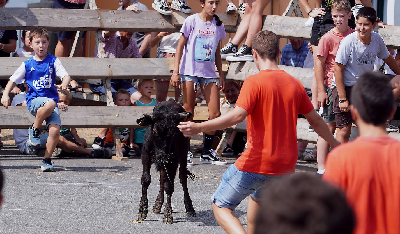 Fotos: Ekitaldiz jositako Xanistebanetako egun handia