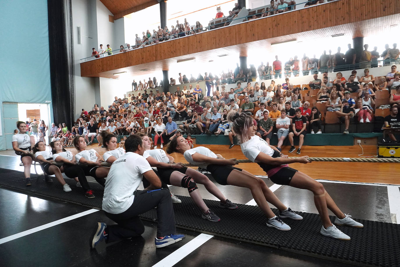 Fotos: Ekitaldiz jositako Xanistebanetako egun handia