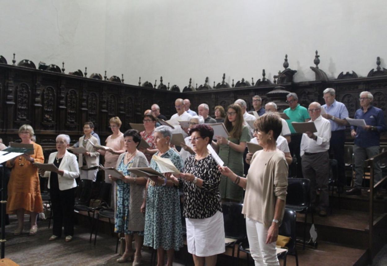 Atzegiko protagonisten txupinazoak, bazkariek, ikuskizunek, zezenketek edota ekitaldi ofizialetako mezek hartu dute Azpeitia egunotan beste hainbat ekitaldierekin batera. 