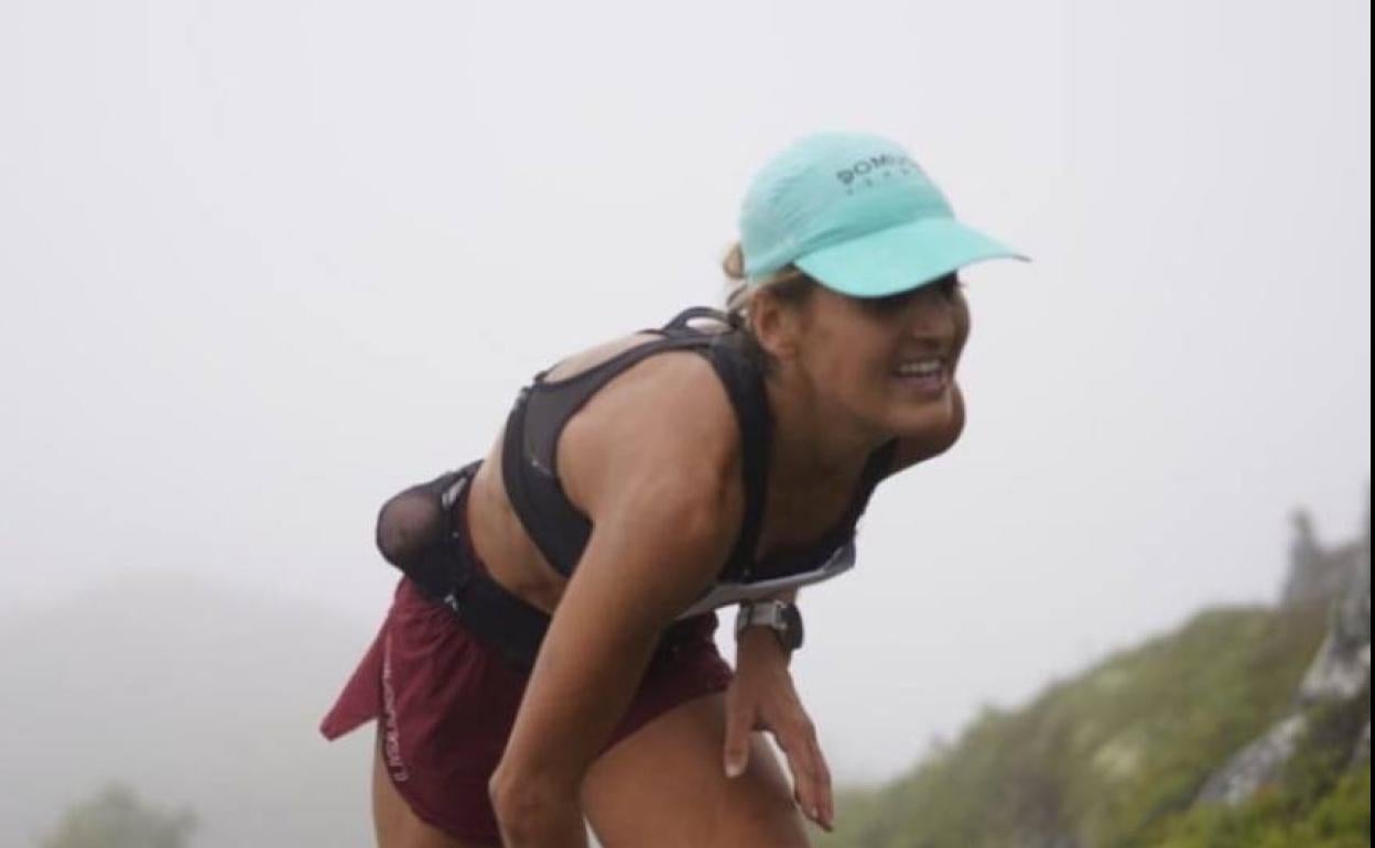 Sara Alonso, en plena subida en la Fjord Trail Race, en Noruega. 