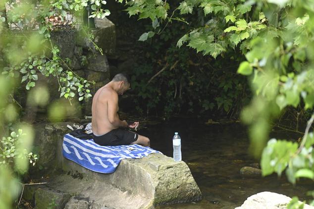 Fotos: Una galernilla aliviará por la tarde el ambiente en la costa tras una noche tropical