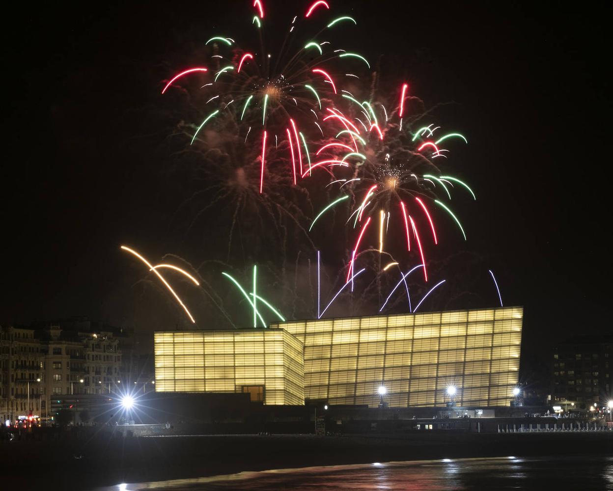 Pirotecnia Martí (Castellón): ¿Qué nota les darías a los fuegos artificiales de ayer en la Semana Grande de Donostia?