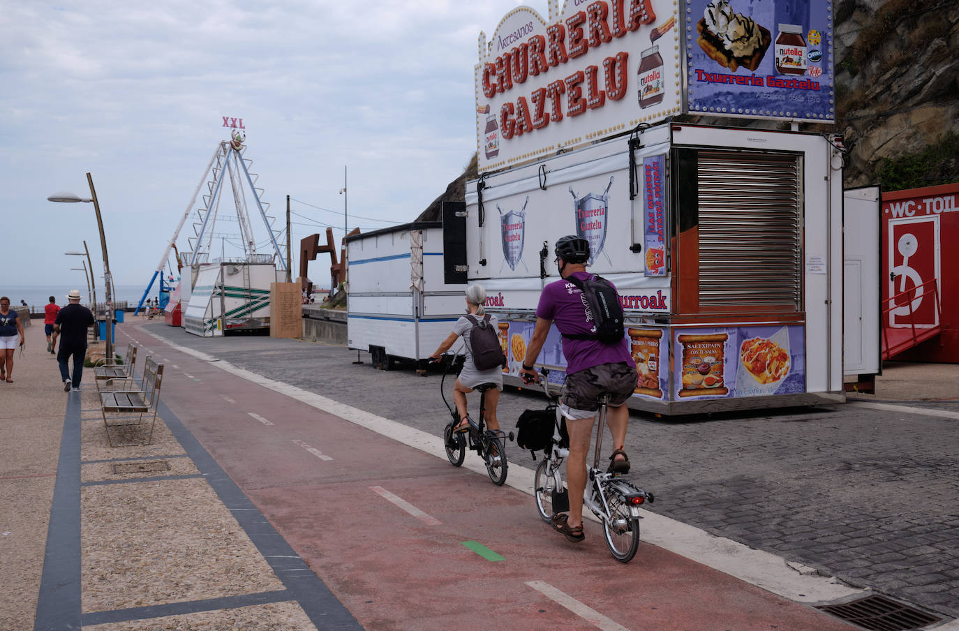 Fotos: Las ferias del Paseo Nuevo están listas para el inicio de la Semana Grande