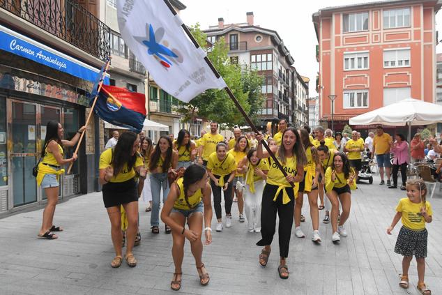 Fotos: Orio celebra el título arropada por su gente