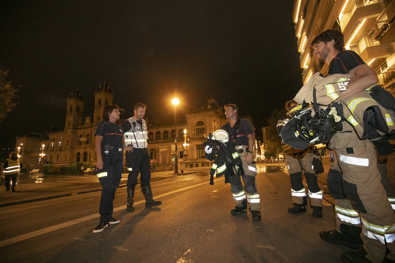 Fotos: Evitar que los Fuegos acaben en incendio