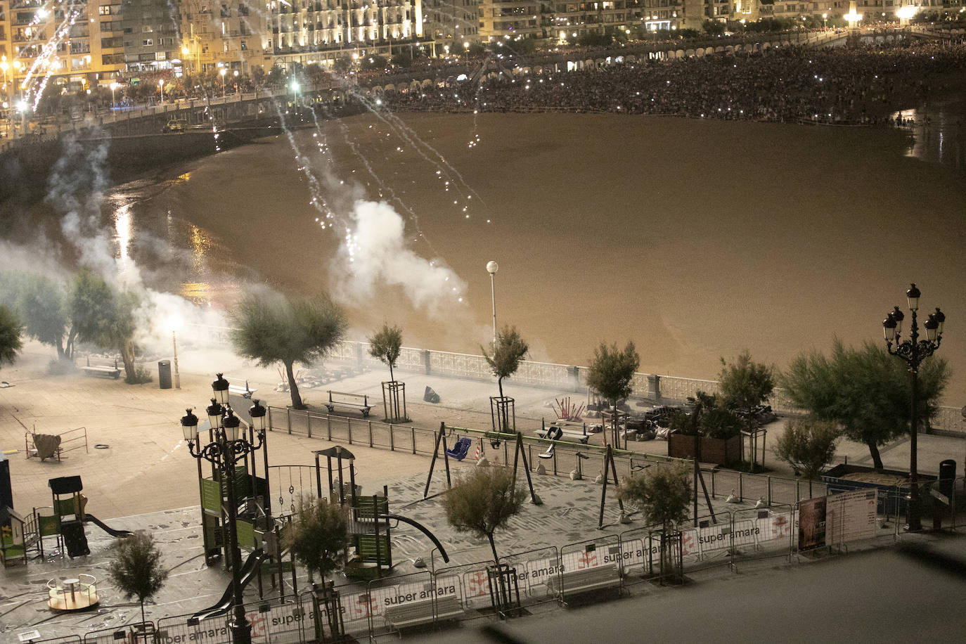 Fotos: Evitar que los Fuegos acaben en incendio