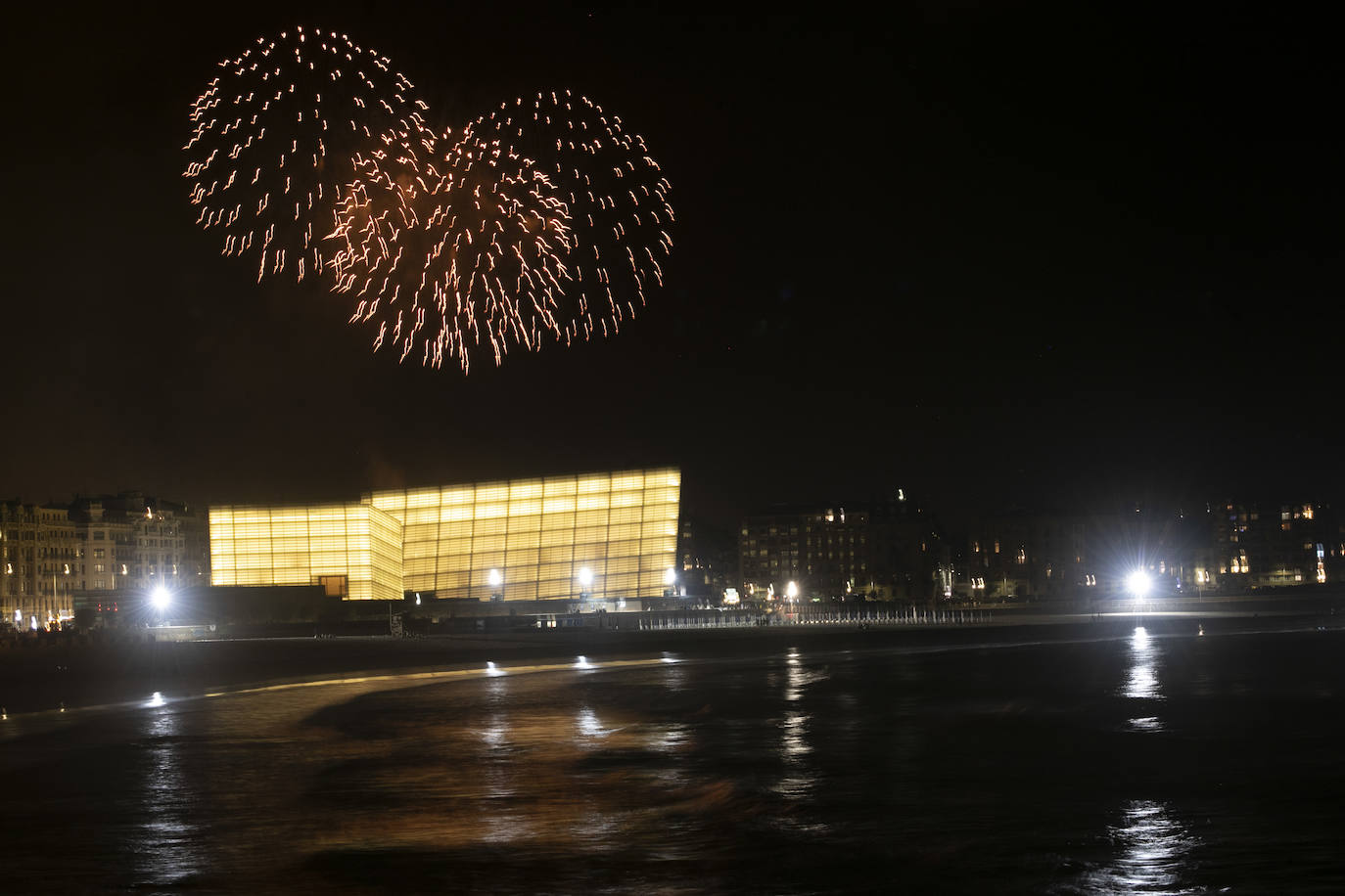 Fotos: La pirotecnia de Castellón Martí, protagonista de los fuegos