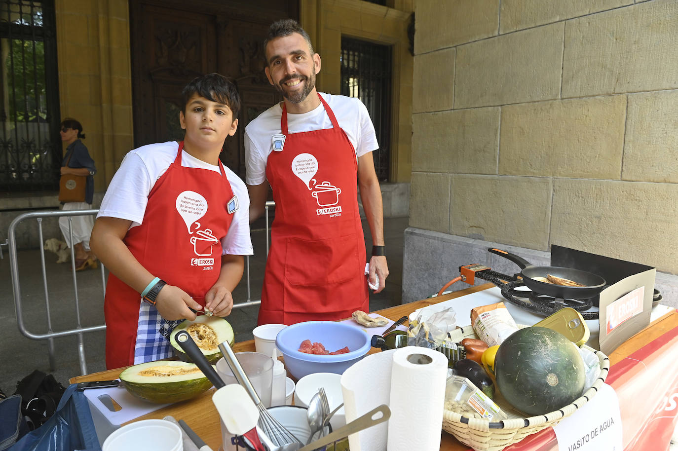 Fotos: Duelo de delantales en familia