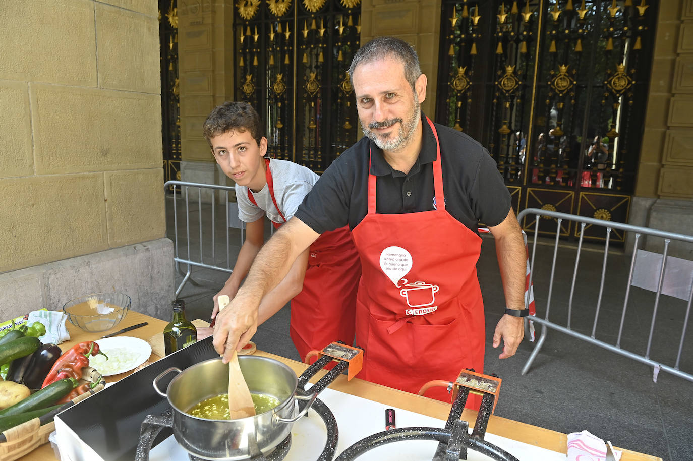 Fotos: Duelo de delantales en familia