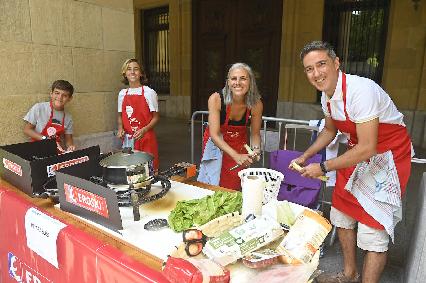 Fotos: Duelo de delantales en familia