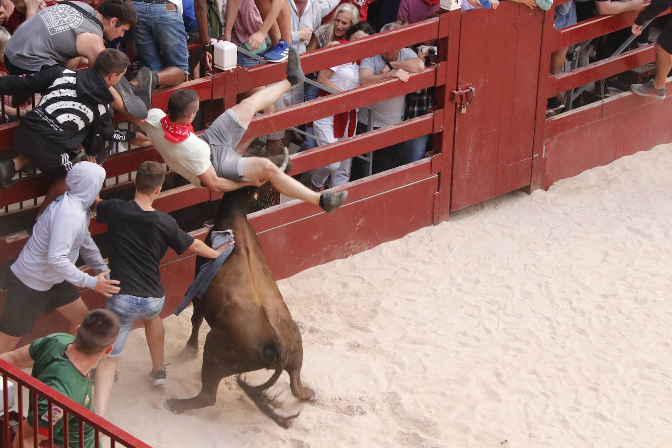 Fotos: Deba siente pasión por San Roke