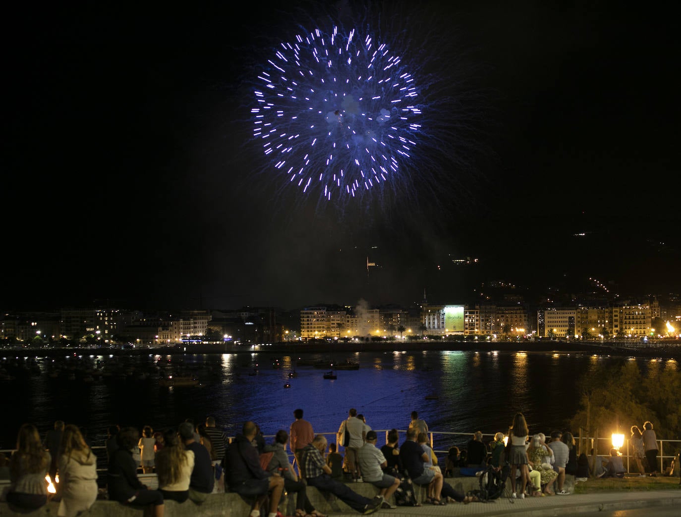 Fotos: Una pirotecnia de Gran Canaria en los fuegos del martes