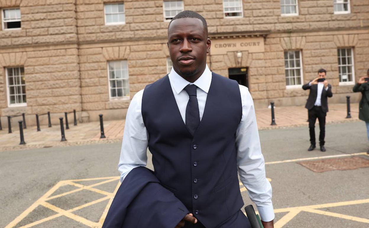 Benjamin Mendy a la salida del juicio en Chester (Inglaterra)