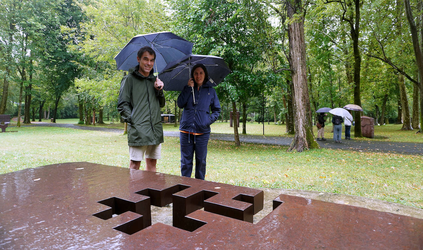 Fotos: Éxito de visitantes en Chillida Leku en vísperas de un aniversario muy especial
