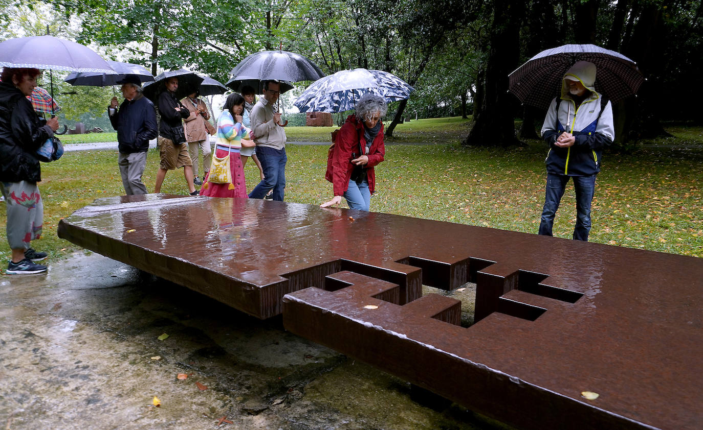 Fotos: Éxito de visitantes en Chillida Leku en vísperas de un aniversario muy especial