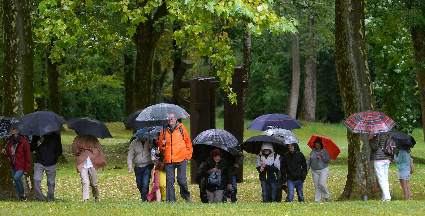 Fotos: Éxito de visitantes en Chillida Leku en vísperas de un aniversario muy especial