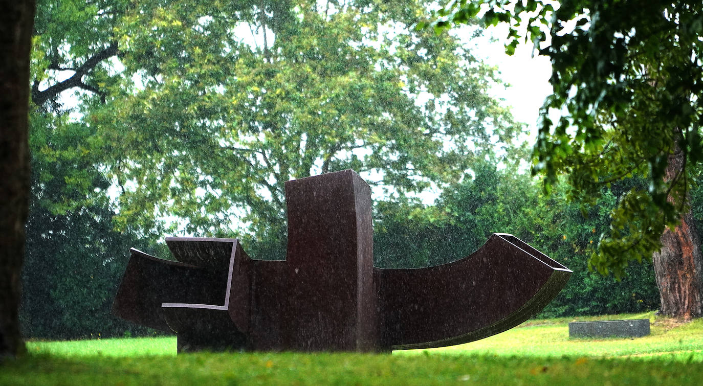 Fotos: Éxito de visitantes en Chillida Leku en vísperas de un aniversario muy especial