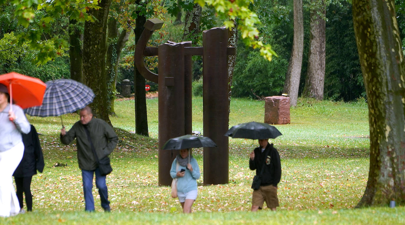 Fotos: Éxito de visitantes en Chillida Leku en vísperas de un aniversario muy especial
