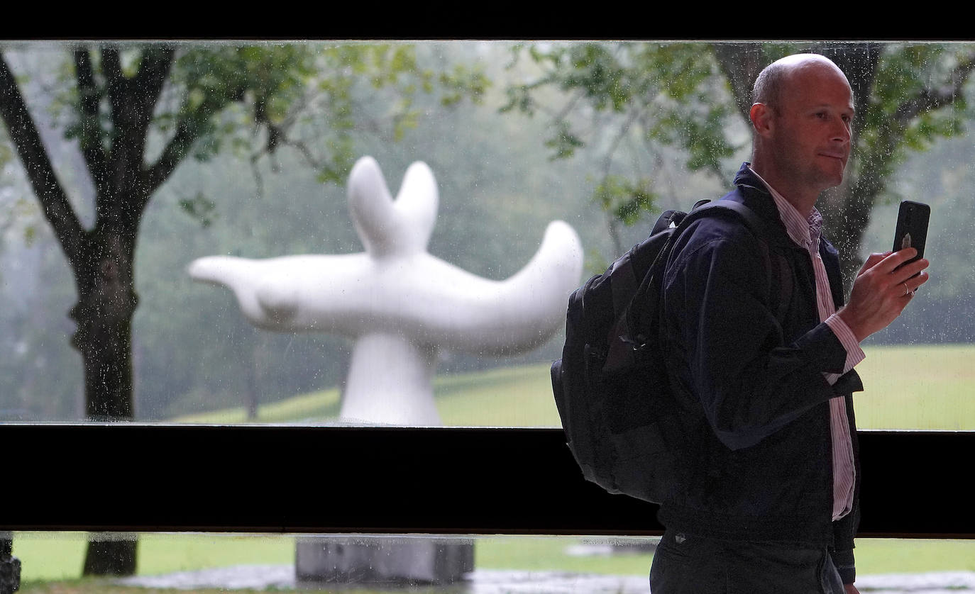 Fotos: Éxito de visitantes en Chillida Leku en vísperas de un aniversario muy especial