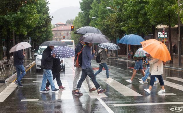 Fotos: Jornada de lluvias intensas en Gipuzkoa