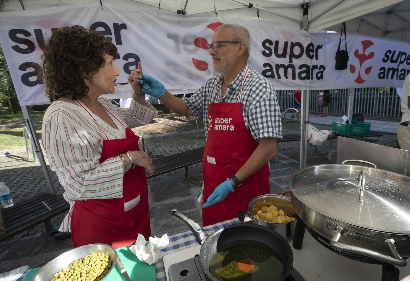 Fotos: Las imágenes del concurso de menestra de cordero