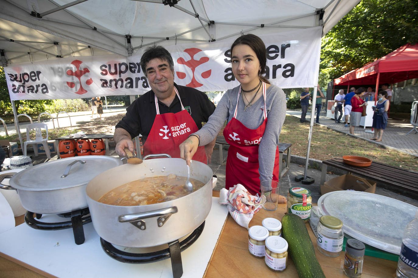 Fotos: Las imágenes del concurso de menestra de cordero