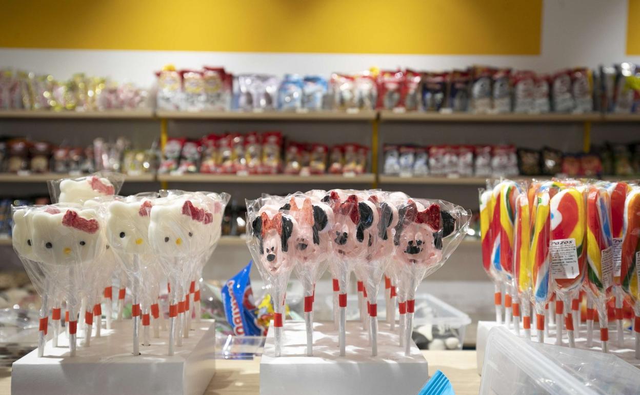 Piruletas en una tienda de chucherías en San Sebastián. 