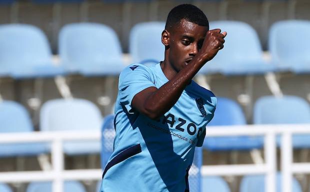 La Real Sociedad mantiene la calma y no va a perder la cabeza por traer al sustituto de Isak