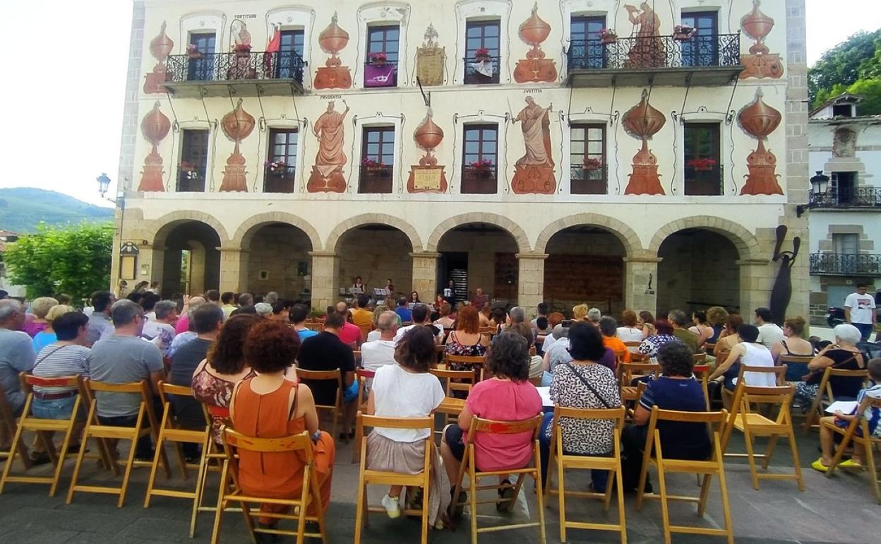 Bera, Doneztebe y Baztan se consideran municipios tractores en el desarrollo territorial. 