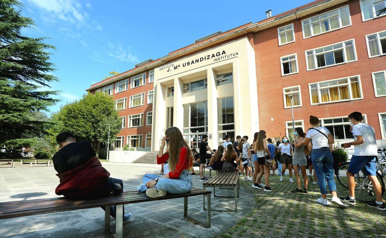 Alumnos del instituto Peñaflorida de San Sebastián al inicio del curso pasado, aún marcado por el protocolo Covid. 