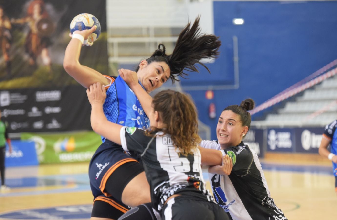 Fotos: Derrota por la mínima en el estreno liguero