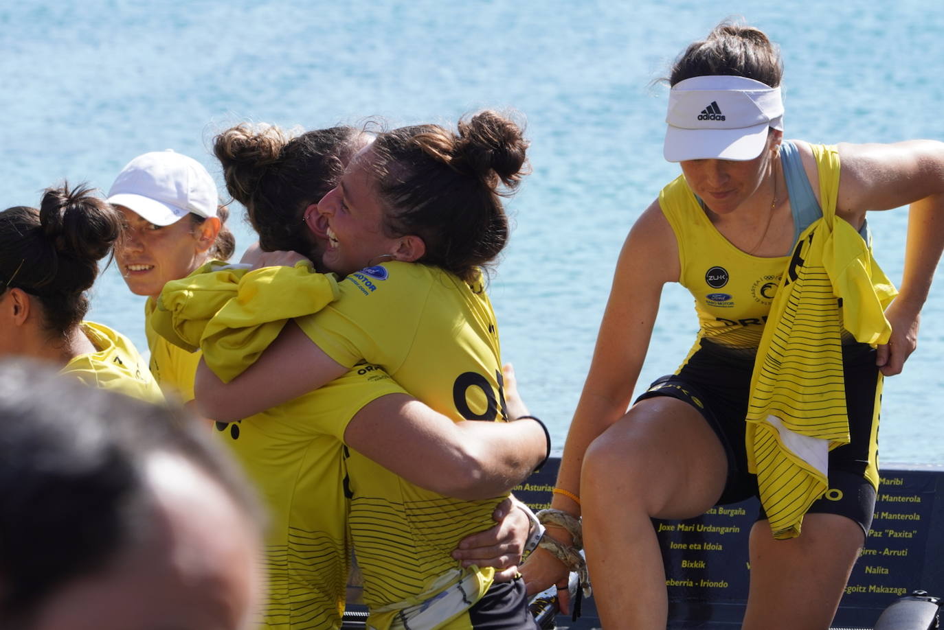 Fotos: Las regatas femeninas de La Concha, en imágenes