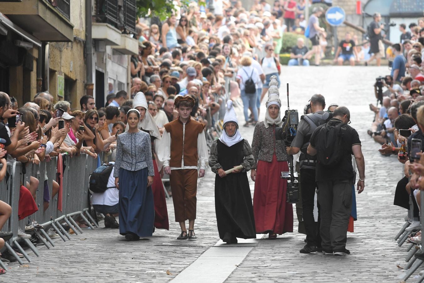 Fotos: Las mejores imágenes del desembarco de Elcano en Getaria
