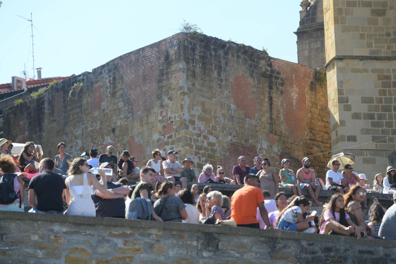 Fotos: Las mejores imágenes del desembarco de Elcano en Getaria