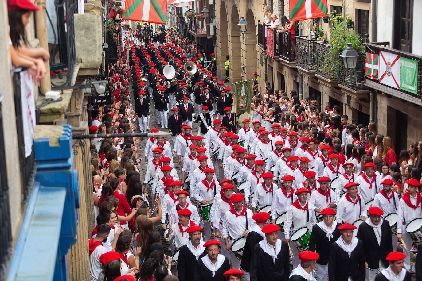 Fotos: Las mejores imágenes del Alarde tradicional