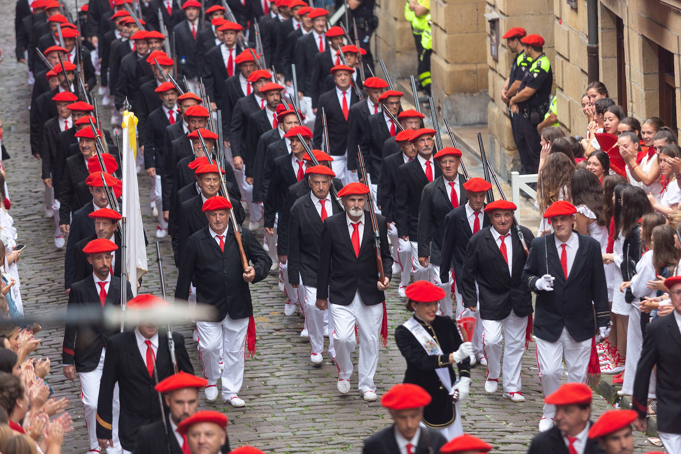 Fotos: Las mejores imágenes del Alarde tradicional