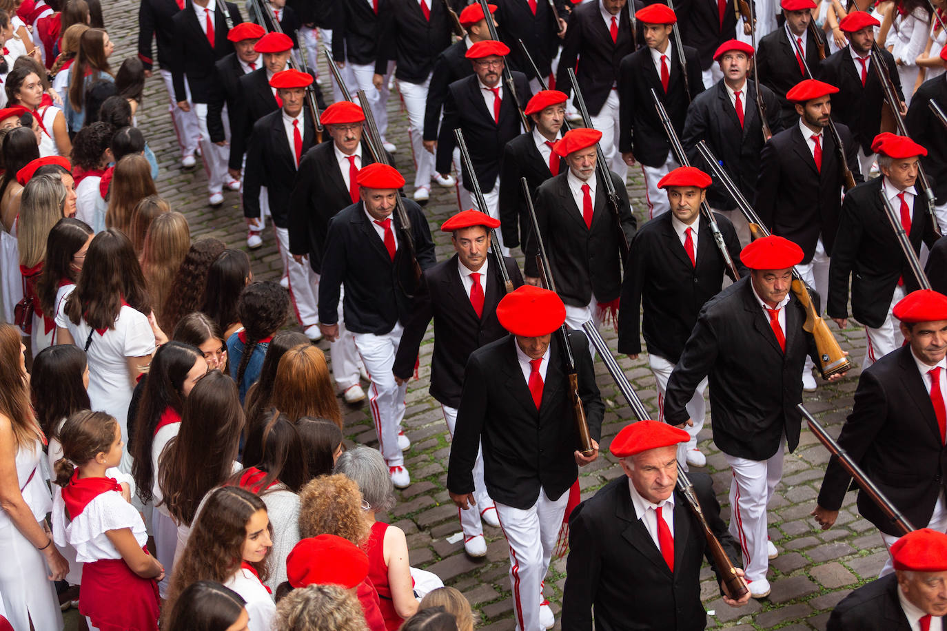 Fotos: Las mejores imágenes del Alarde tradicional