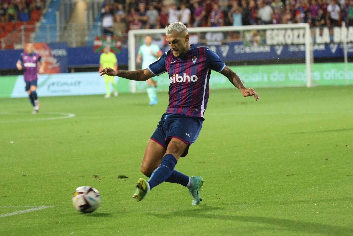 Fotos: Goleada del Eibar al Granada