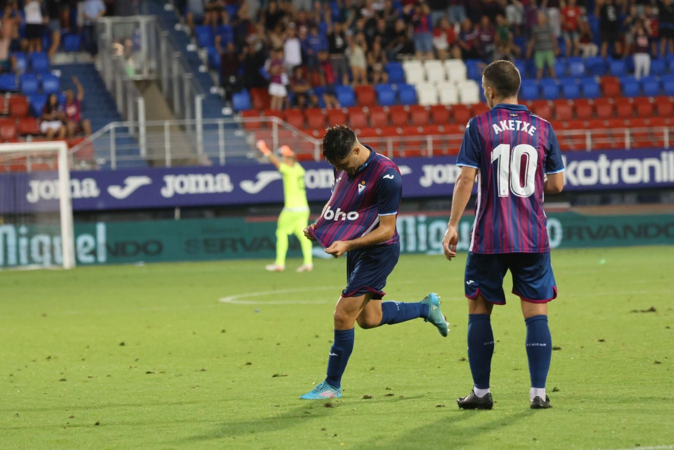 Fotos: Goleada del Eibar al Granada