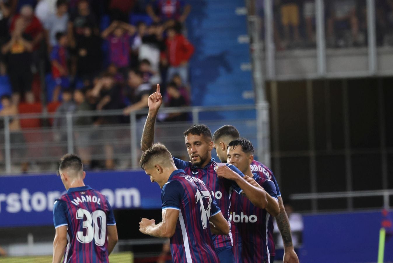 Fotos: Goleada del Eibar al Granada