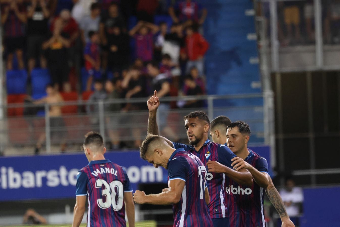 Fotos: Goleada del Eibar al Granada