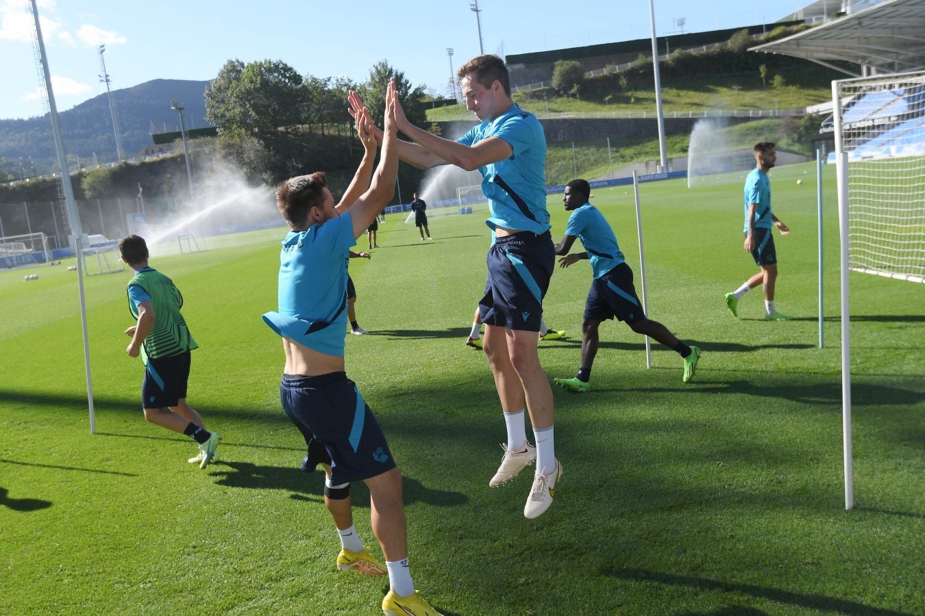 Fotos: La Real Sociedad, preparada para dedicarle la victoria a Sadiq