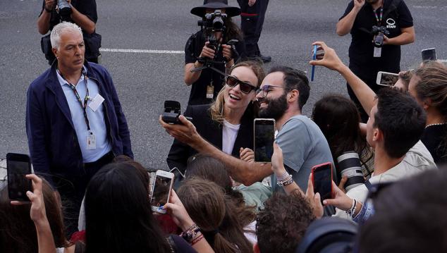 Fotos: Las estrellas brillan en la primera alfombra roja del Zinemaldia