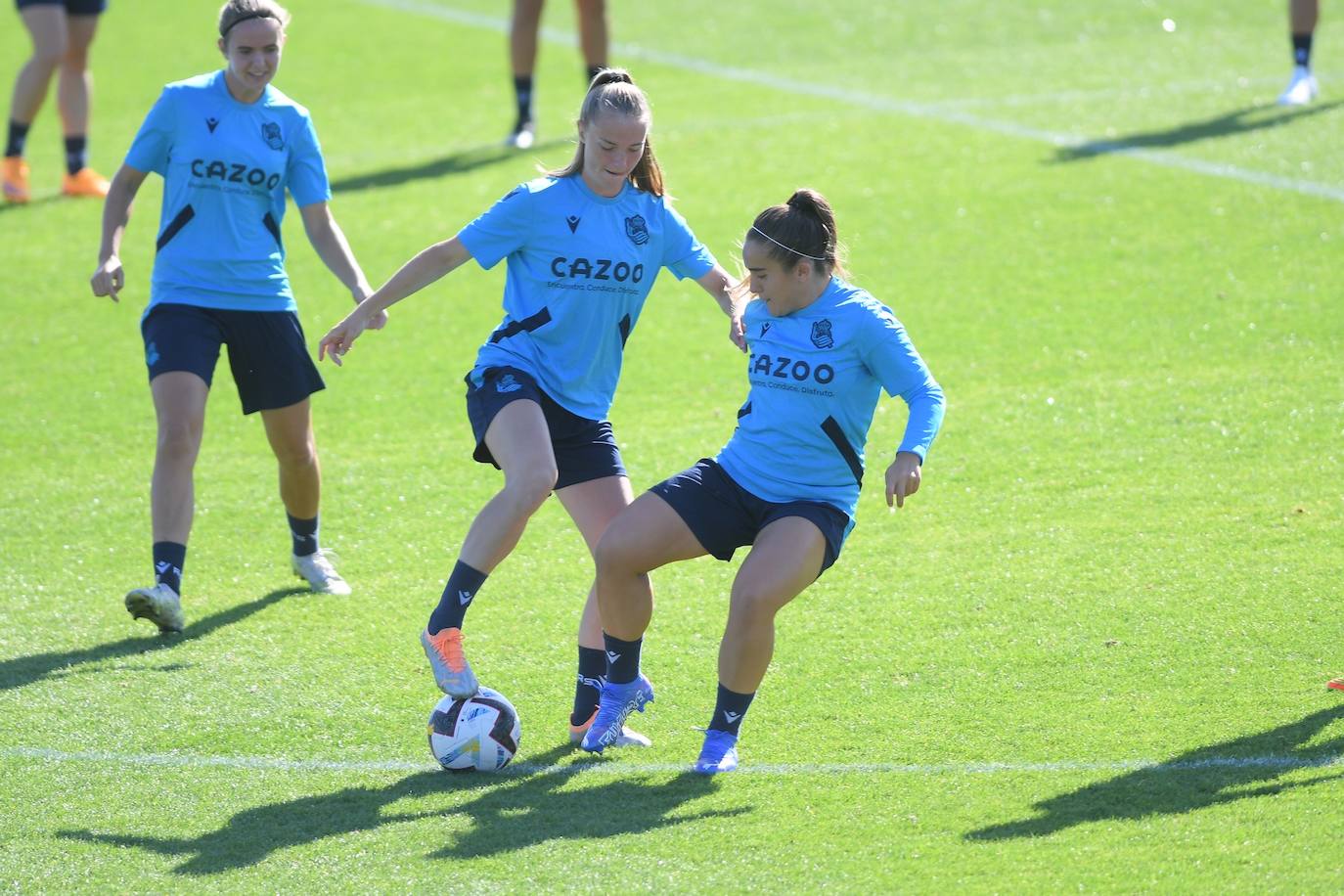 Fotos: Las jugadoras de la Real Sociedad se preparan para el duelo ante el Bayern de Múnich