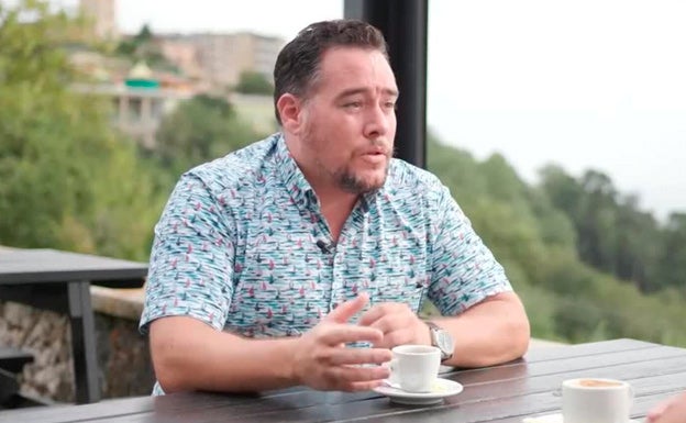 Ángel Navarro de sastrería Aldabaldetreku