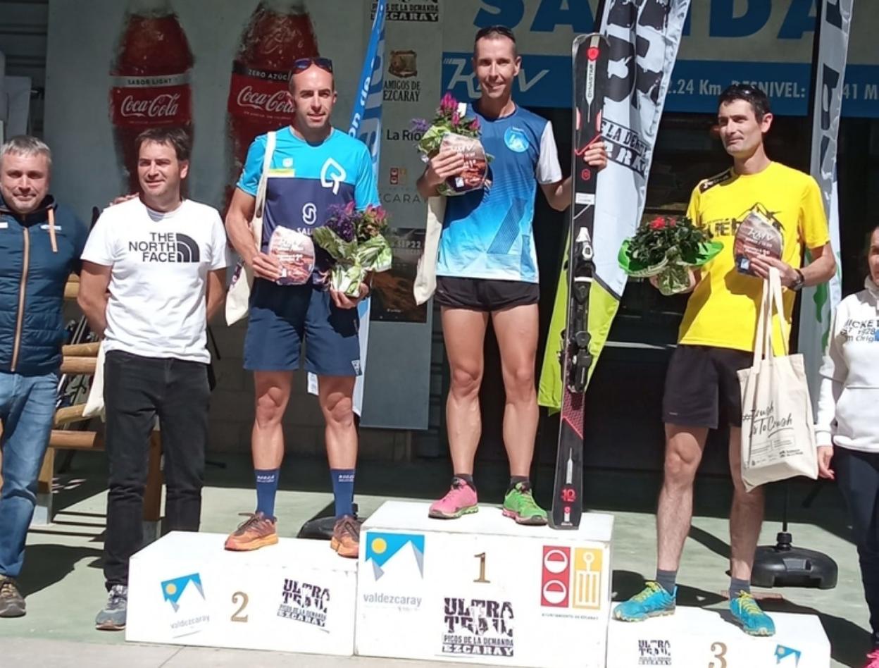 Alberto Lamariano beteranoen podiumeko lehen harmailan. 