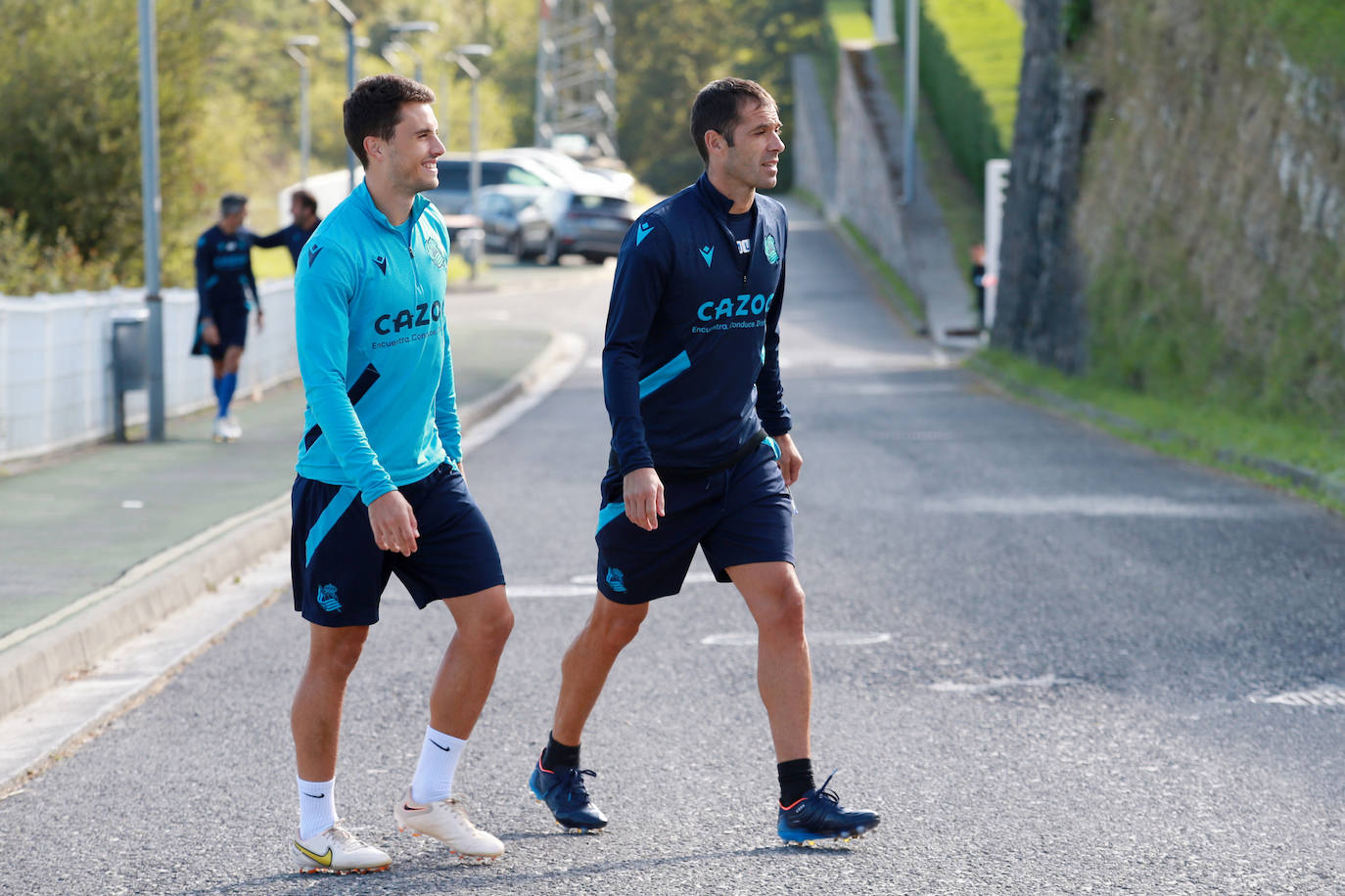 Fotos: La Real Sociedad se ejercita a puerta abierta