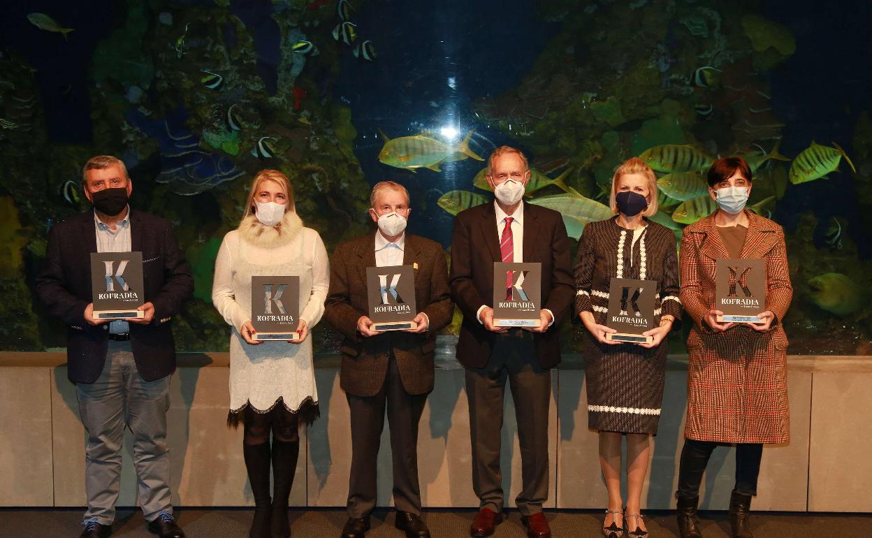 Los premiados durante la gala de los premios Kofradia - Itsas Etxea del año pasado. 
