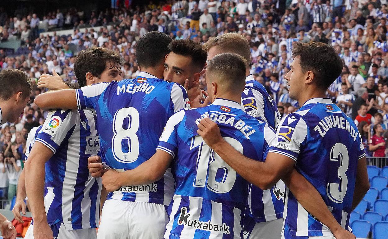 La Real Sociedad se prepara para afrontar un calendario exigente y comprimido. 